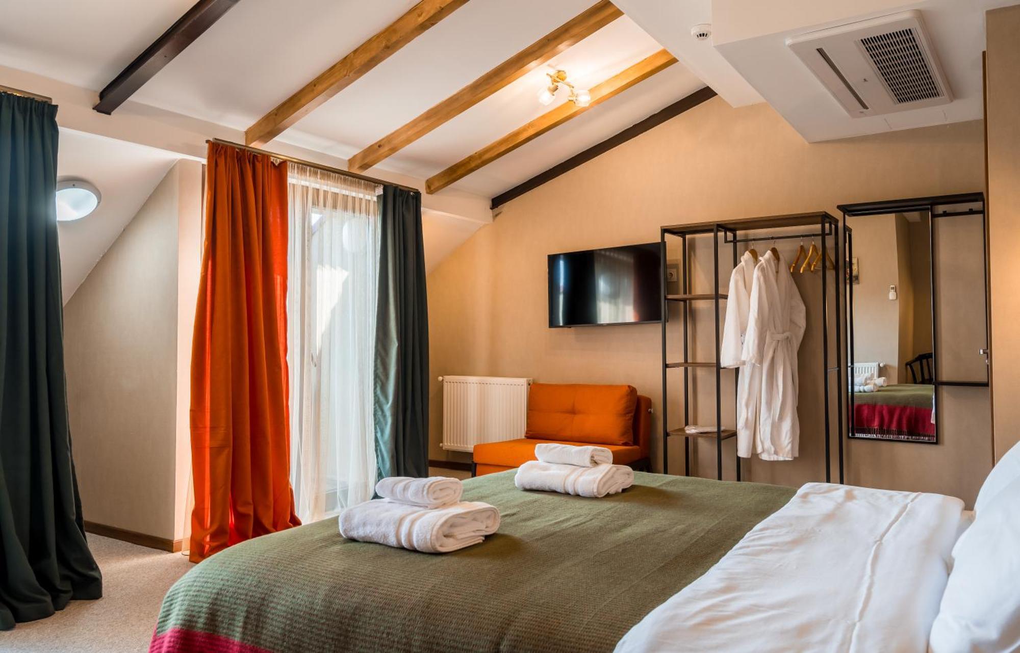 Green Inn Hotel Tbilisi Esterno foto