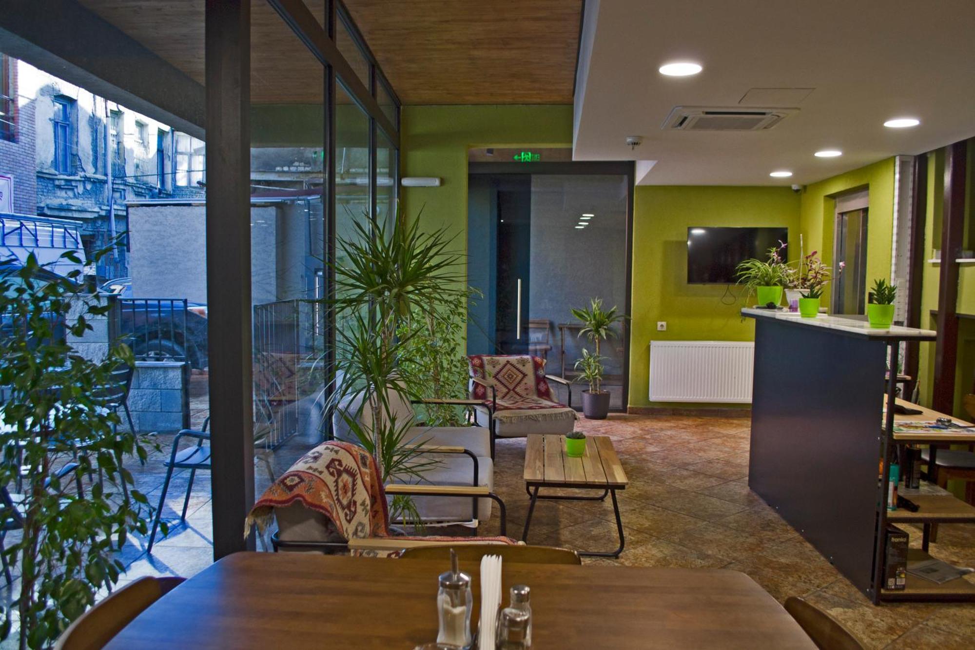 Green Inn Hotel Tbilisi Esterno foto