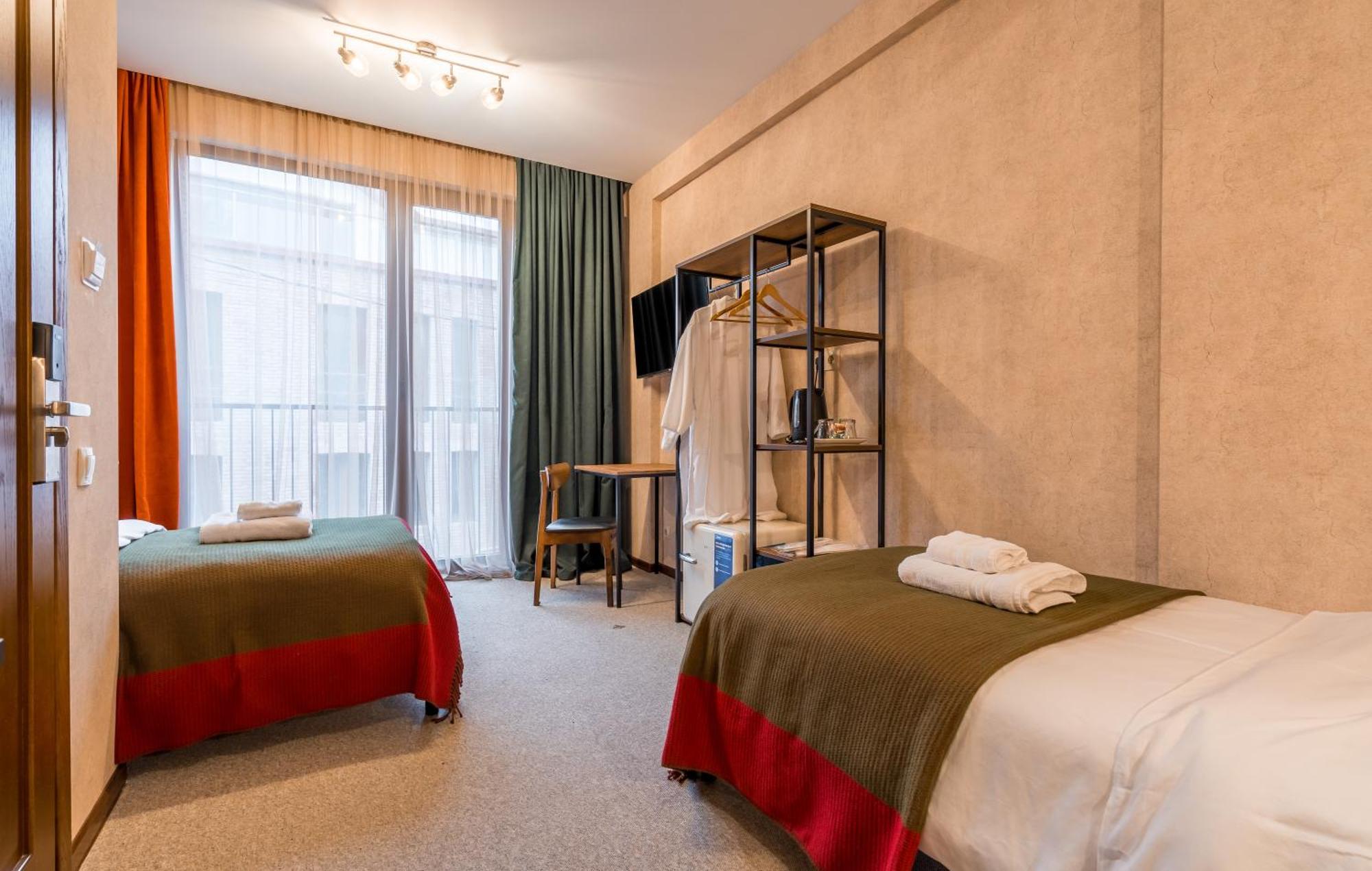Green Inn Hotel Tbilisi Esterno foto